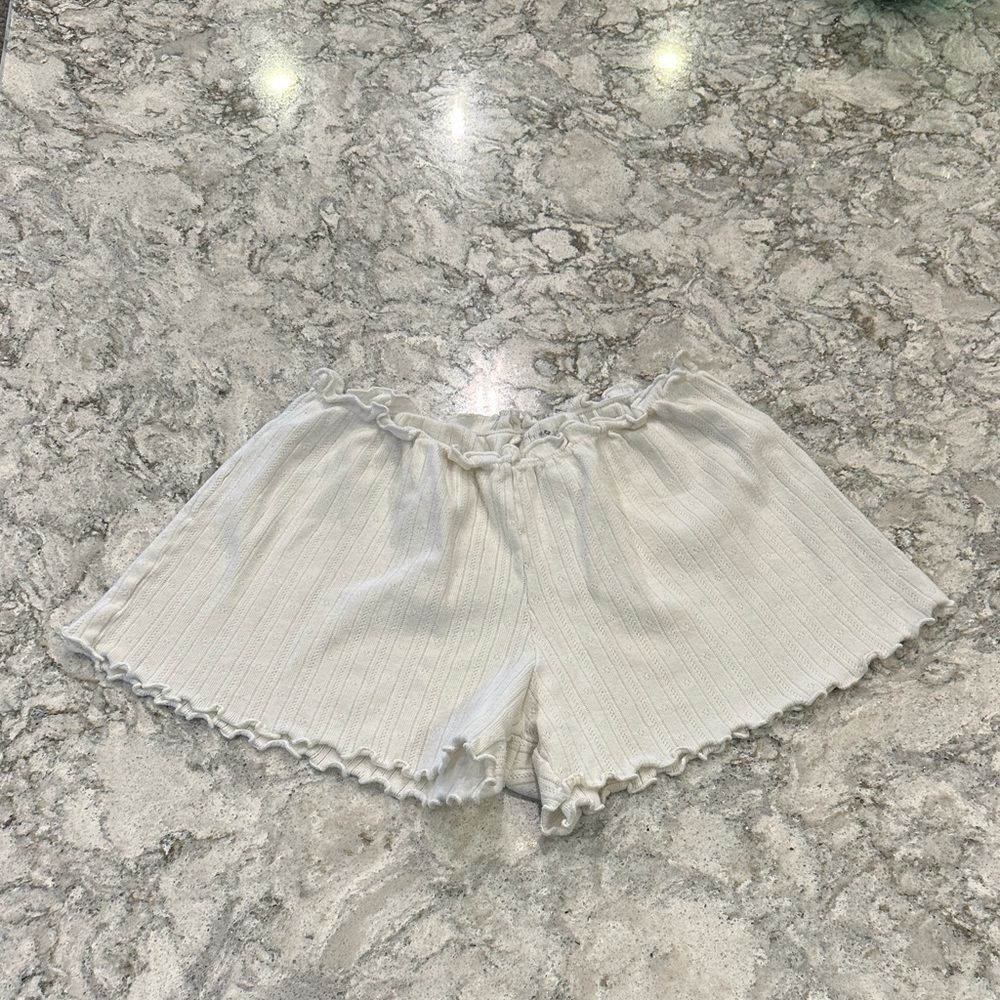 Brandy Melville Cream Ruffled High Waist Shorts